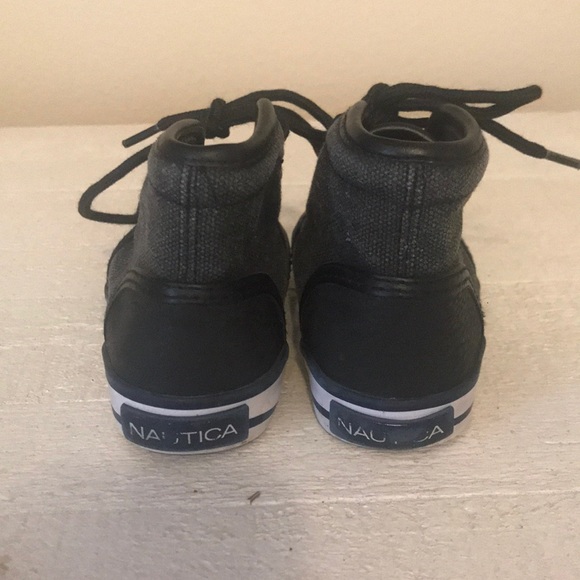 Nautica Toddler Lace Up Sneaker Size 6 - Picture 3 of 5